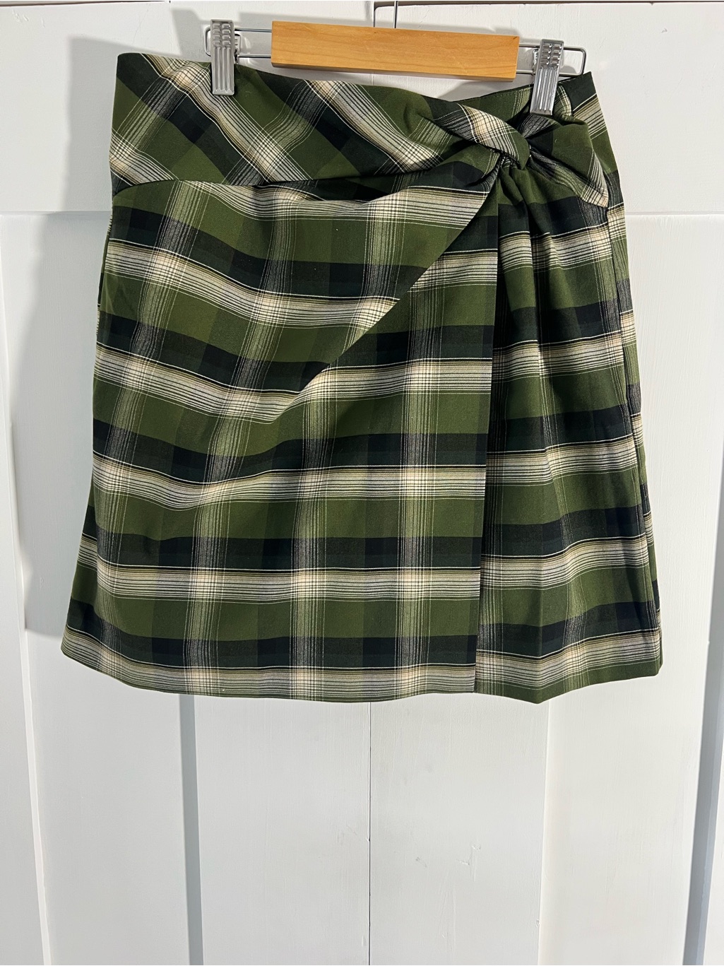 Loft Nwt Plaid Wrap Mini Skirt Women’s Size 4 Green Tie Waist